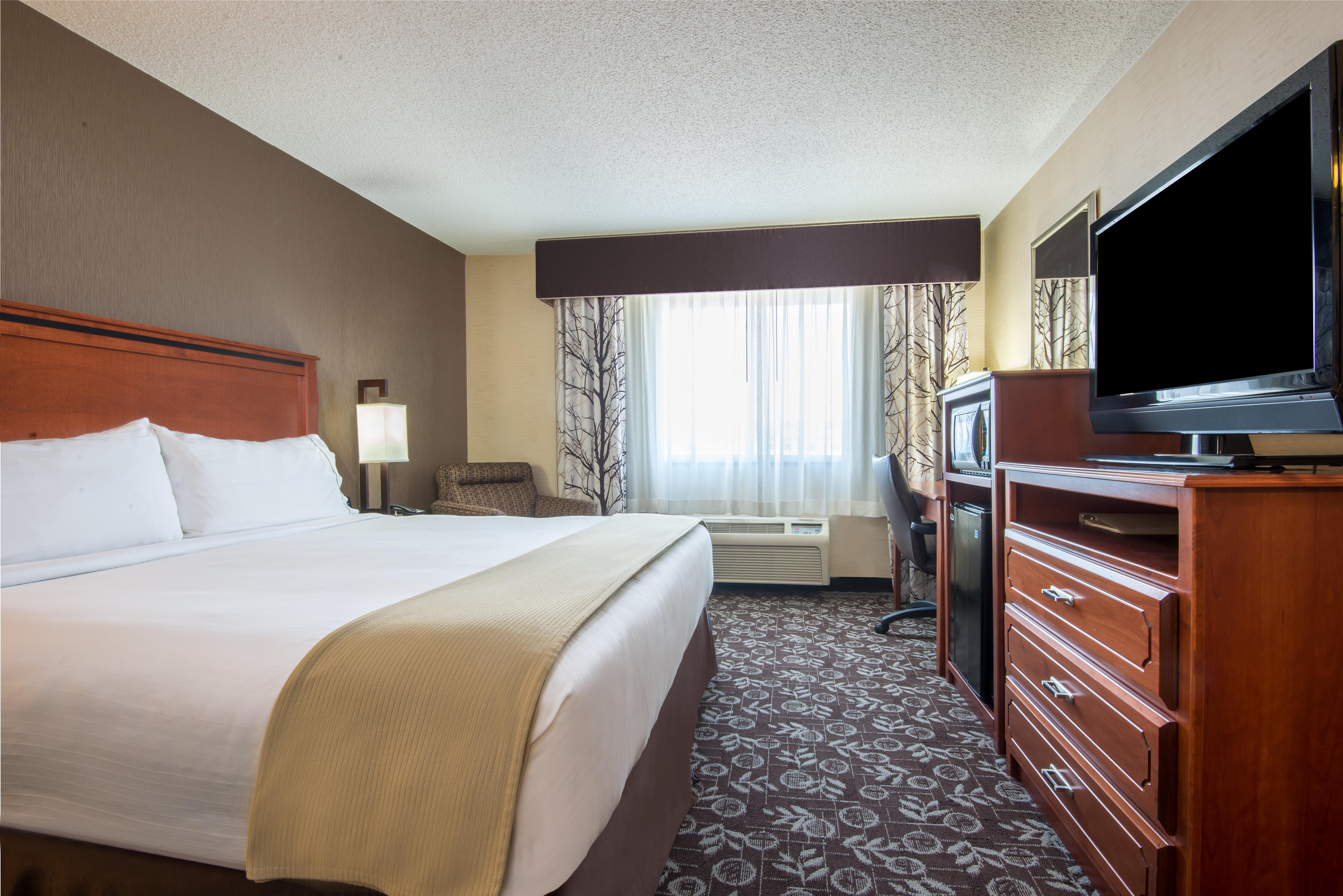 Hotel Express I-25 By Ihg 2*